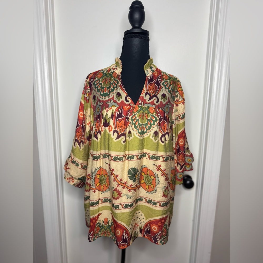Umgee Women Floral Boho V Neck Open Collar Top Size Medium